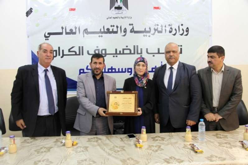 التربية تكرم 58 مدير مدرسة متميزا
